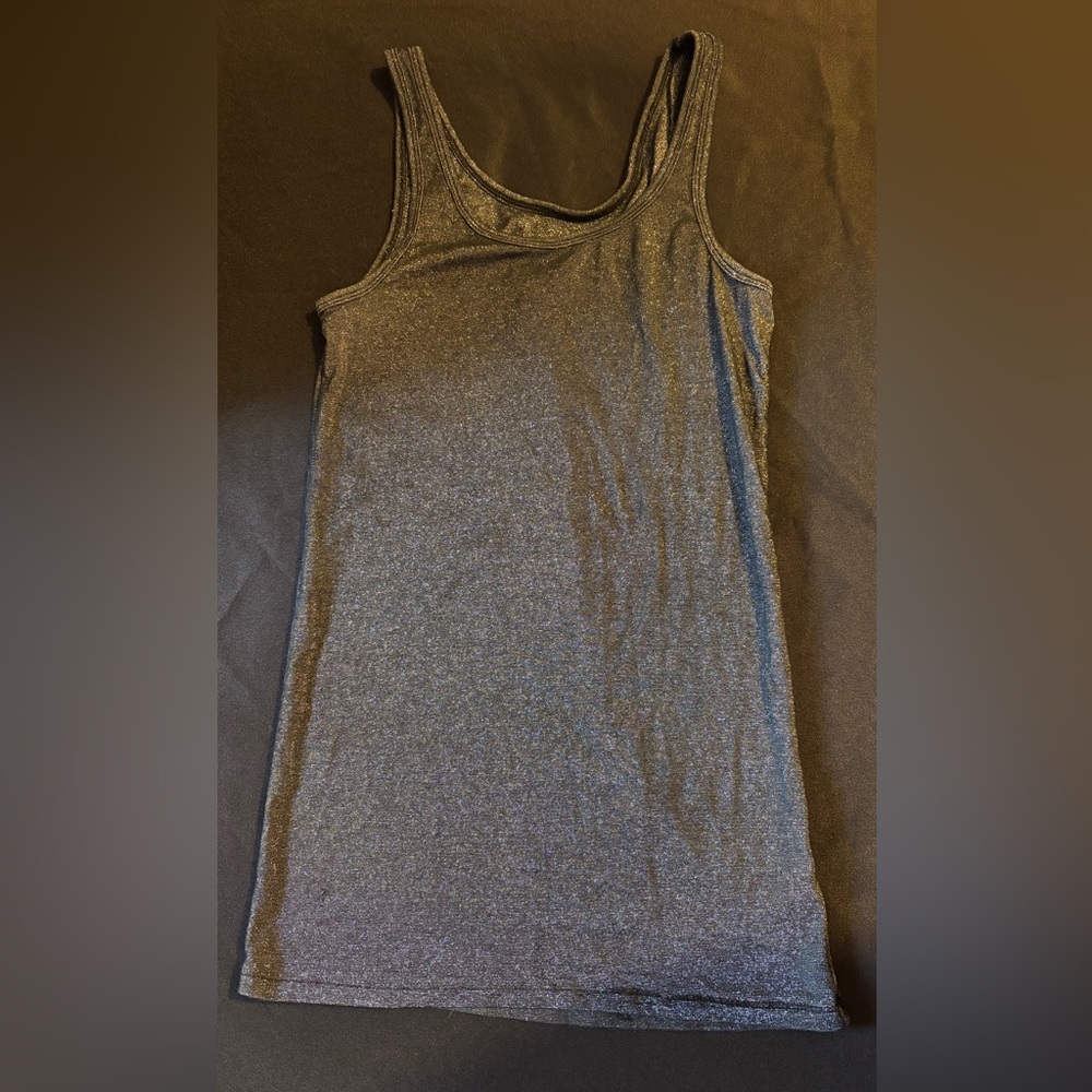 Women’s tank top size medium pit to pit 13 inches